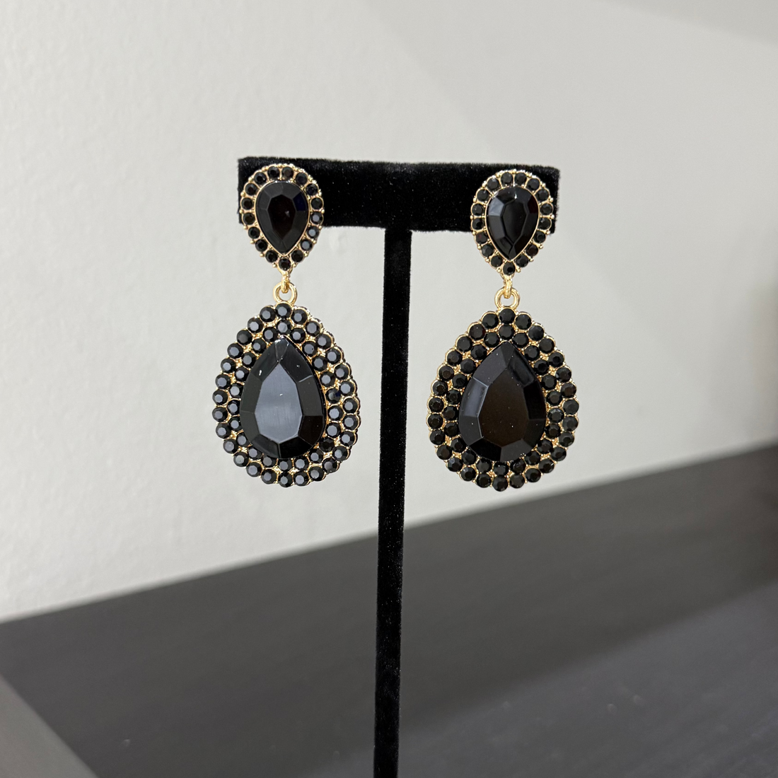black rhinestone
