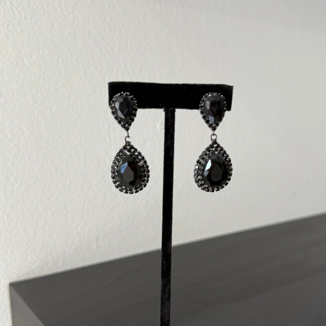 all black drop